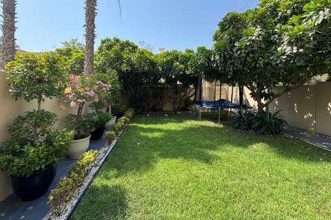 Villa The Springs, Dubaijā, AAE 3 istabas, 219.42 m2 Nr. 764233 - attēls 2