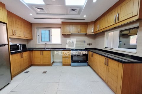 Villa zur Miete in Jumeirah Park, Dubai, VAE 5 Schlafzimmer, 670 m2 Nr. 663182 - Foto 13