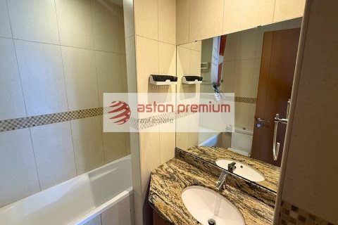 Huoneisto Jumeirah Lake Towers, Dubai, Arabiemiraatit 1 makuuhuone, 77 m2 № 753839 - kuva 15