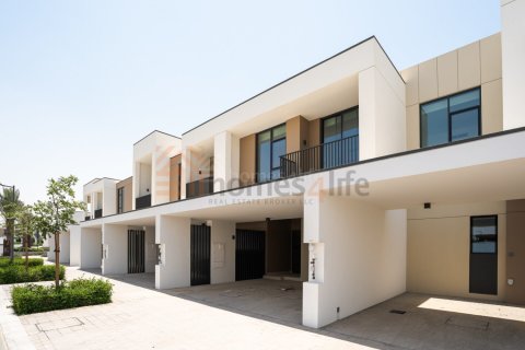 Таунхаус в Arabian Ranches 3, Дубай, ОАЭ 3 спальни, 145м2 № 740648