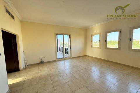 Vila v Al Hamra Village, Ras Al Khaimah, SAE 4 ložnice, 462.9 m² Č.: 512573 - fotografie 16