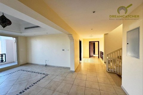 Vila v Al Hamra Village, Ras Al Khaimah, SAE 4 ložnice, 462.9 m² Č.: 512573 - fotografie 11