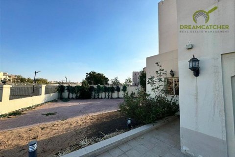 Vila v Al Hamra Village, Ras Al Khaimah, SAE 4 ložnice, 462.9 m² Č.: 512573 - fotografie 3