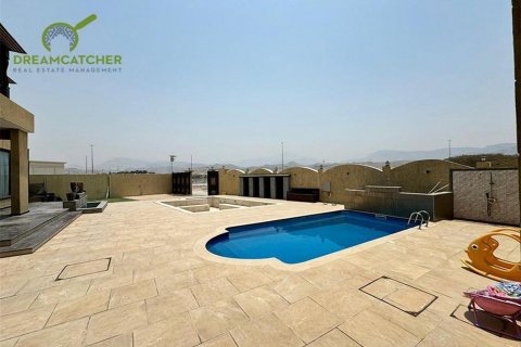 Villa zur Miete in Shamal Julphar, Ras Al Khaimah, VAE 4 Schlafzimmer, 371.6 m2 Nr. 512575 - Foto 4