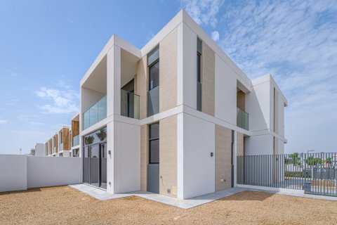 Villa til salgs i Arabian Ranches 3, Dubai, Emiratene 4 soverom, 250 kvm Nr. 699486 - Foto 15