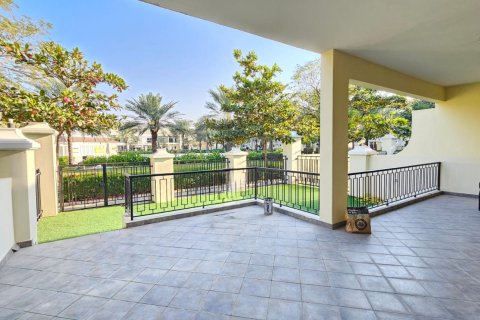 Māja Ras Al Khaimahjā, AAE 4 istabas, 376 m2 Nr. 734551 - attēls 2