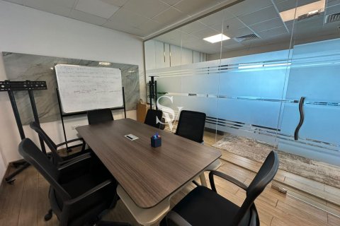 Oficiu de închiriat în Business Bay, Dubai, EAU 107 mp.  №736822 - poză 5
