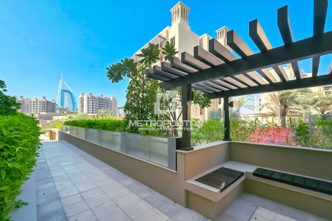 Lägenhet till försäljning i Umm Suqeim, Dubai, UAE 2 sovrum, 101 kvm Nr. 664311 - fotografi 22