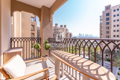 Lägenhet till försäljning i Umm Suqeim, Dubai, UAE 2 sovrum, 101 kvm Nr. 664311 - fotografi 2
