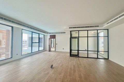 Huvila Al Barsha, Dubai, Arabiemiraatit 6 makuuhuonetta, 1005.64 m2 № 637506 - kuva 3