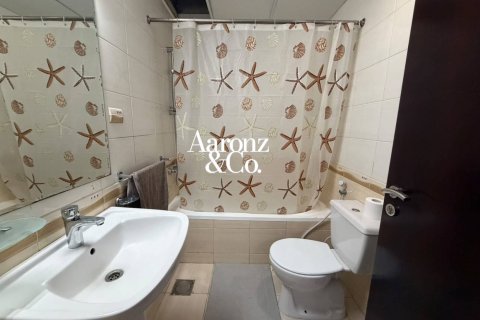 Apartment til salg i Jumeirah Lake Towers, Dubai, UAE 2 soveværelser, 76 kvm № 729898 - foto 9
