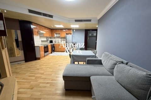 Apartment til salg i Jumeirah Lake Towers, Dubai, UAE 2 soveværelser, 76 kvm № 729898 - foto 11