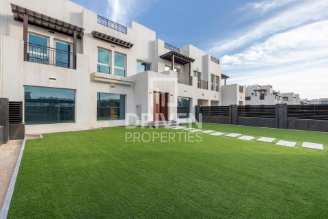 阿联酋 Dubai Al Quoz 待售 : 5 卧, 505.49 平方米 , 编号762413 - 照片 2