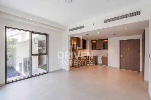 Зняти в оренду квартиру в Dubai Creek Harbour (The Lagoons), Дубай, ОАЕ 2 спальні, 96.8м2, № 768408 - фото 2