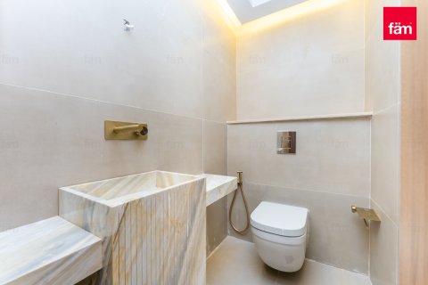 Lägenhet till försäljning i Dubai Marina, Dubai, UAE 2 sovrum, 141.7 kvm Nr. 630428 - fotografi 17