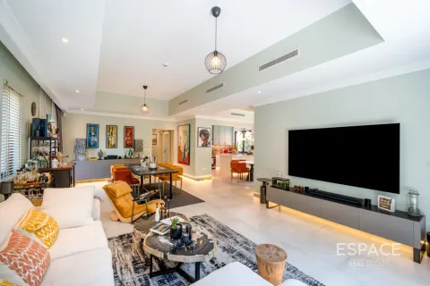 Müüa villa asukohaga Arabian Ranches 2, Dubai, AÜE: 4 magamistoaga, 337 m² Nr 737839 - pilt 3