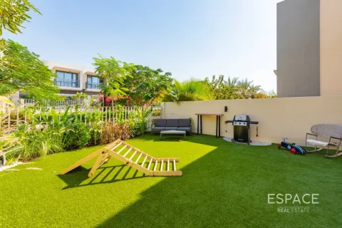 Villa te koop in Dubai Hills Estate, Dubai, VAE 3 slaapkamers, 207 vr.m., nr 737838 - foto 18