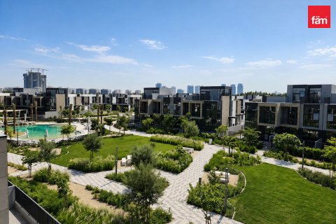 Dubai、UAEにあるタウンハウス 3ベッドルーム、168 m2 No740853