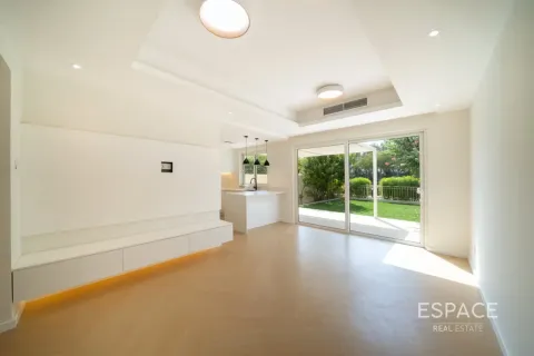Villa te koop in The Springs, Dubai, VAE 2 slaapkamers, 153 vr.m., nr 737742 - foto 3
