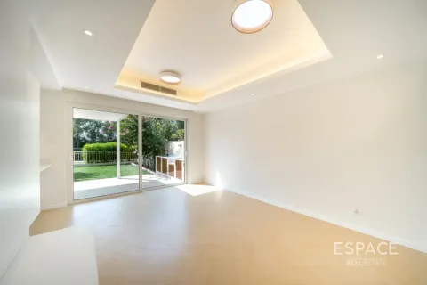 Villa te koop in The Springs, Dubai, VAE 2 slaapkamers, 153 vr.m., nr 737742 - foto 4