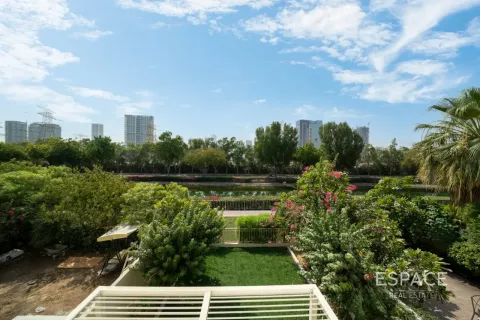 Villa te koop in The Springs, Dubai, VAE 2 slaapkamers, 153 vr.m., nr 737742 - foto 2