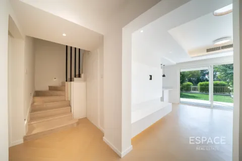 Villa te koop in The Springs, Dubai, VAE 2 slaapkamers, 153 vr.m., nr 737742 - foto 8