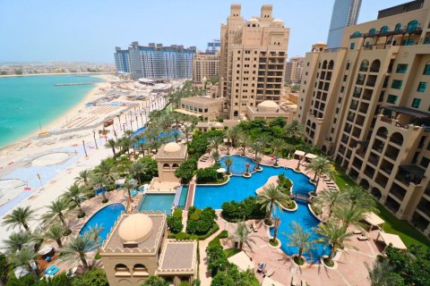 Palm Jumeirah, Dubai, UAE의 판매용 아파트 침실 2개, 1920제곱미터 번호 114177 - 사진 2