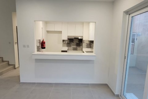 טאונהאוס למכירה ב Dubai Land, Dubai, איחוד האמירויות  4 חדרי שינה, 236.90 מ"ר, מספר 113619 - תמונה 9