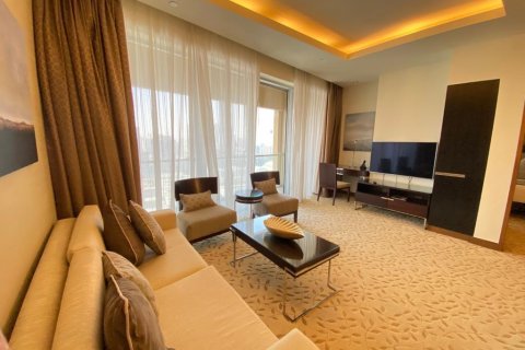 Apartment i Downtown Dubai (Downtown Burj Dubai), Dubai, UAE 3 soveværelser, 151.13 kvm № 125650