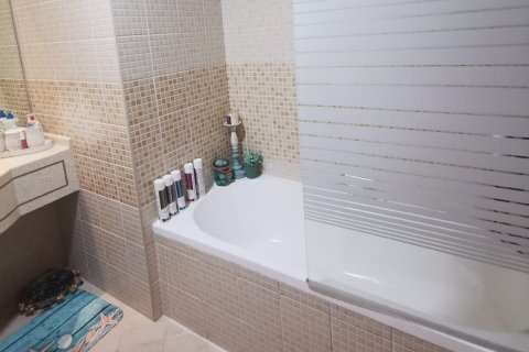 Huoneisto Dubai Marina, Dubai, Arabiemiraatit 2 makuuhuonetta, 130 m2 № 122659 - kuva 12