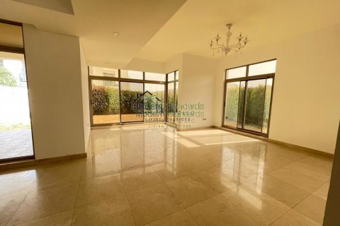 Villa in Meydan Gated Community, Dubai, UAE 4 bedrooms, 4431 sq.m. № 297100 - photo 2