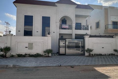 Villa asukohaga Al Yasmeen, Ajman, AÜE: 5 magamistoaga, 427 m² Nr 372861