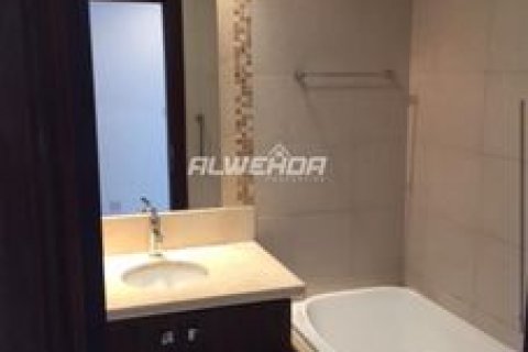 Apartment sa Business Bay, Dubai, UAE 2 silid-tulugan, 146 sq.m. № 214596 - larawan 10