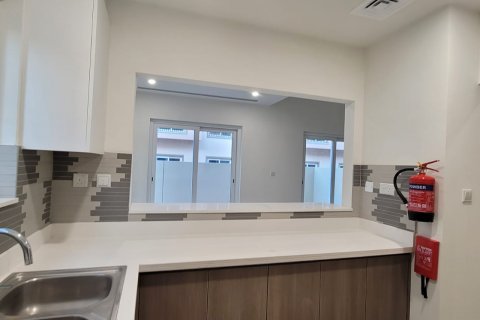 טאונהאוס למכירה ב Dubai Land, Dubai, איחוד האמירויות  4 חדרי שינה, 236.90 מ"ר, מספר 113619 - תמונה 7