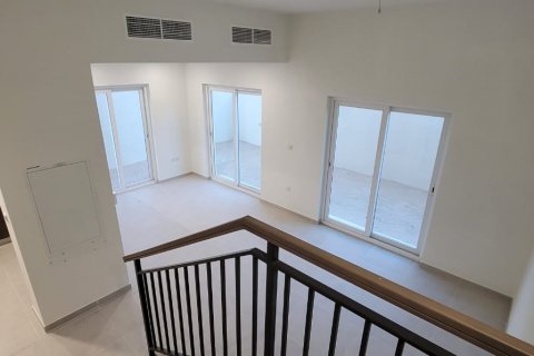 טאונהאוס למכירה ב Dubai Land, Dubai, איחוד האמירויות  4 חדרי שינה, 236.90 מ"ר, מספר 113619 - תמונה 4