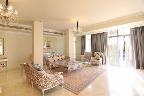 Radový dom v Palm Jumeirah, Dubai, SAE 4 spálne, 519 m2 č. 114205 - Fotografia 8