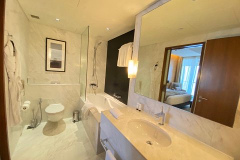 Appartement te koop in Downtown Dubai (Downtown Burj Dubai), Dubai, VAE 3 slaapkamers, 151.13 vr.m., nr 125650 - foto 12