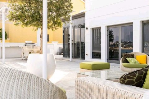 Villa à vendre à  Palm Jumeirah, Dubai, EAU 6 chambres, 976 m2 № 316185 - photo 18