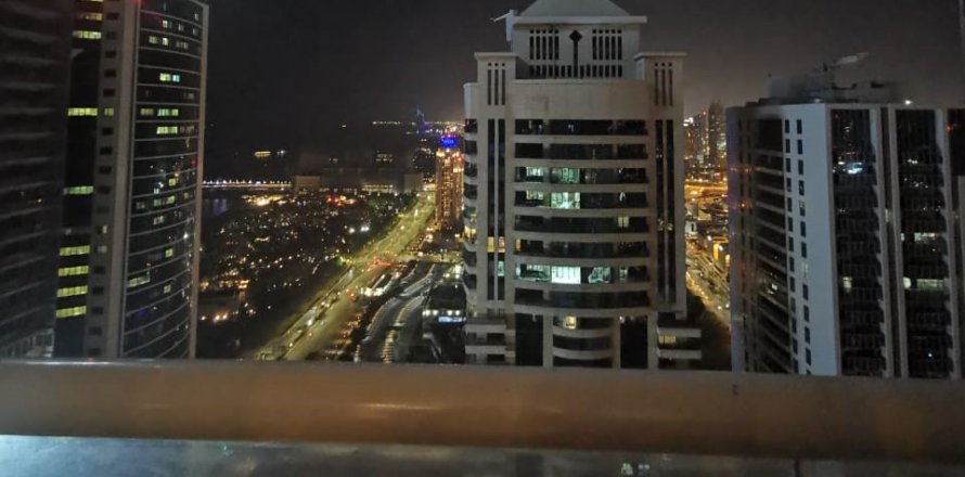 Huoneisto Dubai Marina, Dubai, Arabiemiraatit 2 makuuhuonetta, 130 m2 № 122659