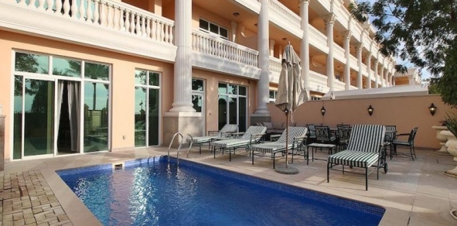 Radový dom v Palm Jumeirah, Dubai, SAE 4 spálne, 519 m2 č. 114205