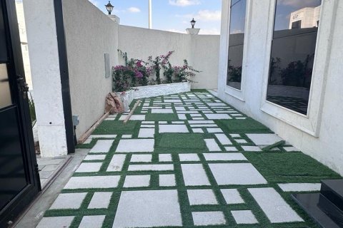 Vila di Al Yasmeen, Ajman, UEA 5 kamar tidur, 427 m2 nomor 372861 - foto 3