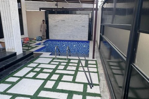 Vila di Al Yasmeen, Ajman, UEA 5 kamar tidur, 427 m2 nomor 372861 - foto 2