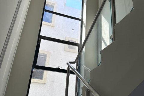 Vila di Al Yasmeen, Ajman, UEA 5 kamar tidur, 427 m2 nomor 372861 - foto 13