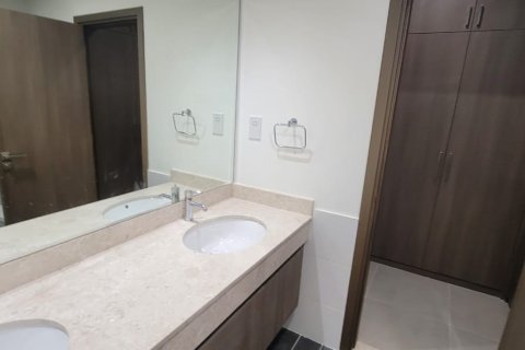טאונהאוס למכירה ב Dubai Land, Dubai, איחוד האמירויות  4 חדרי שינה, 236.90 מ"ר, מספר 113619 - תמונה 13