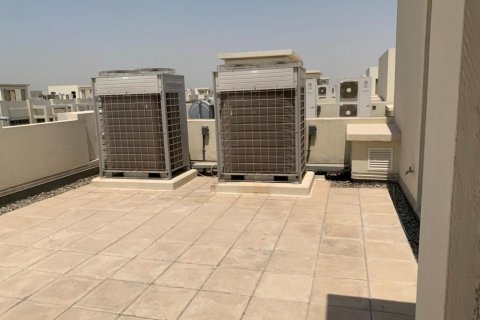 Townhouse in Meydan Gated Community, Dubai, UAE 4 bedrooms, 3700 sq.m. № 297104 - photo 22