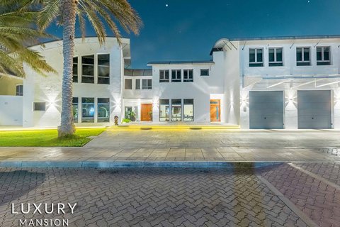 Villa à vendre à  Palm Jumeirah, Dubai, EAU 6 chambres, 976 m2 № 316185 - photo 3