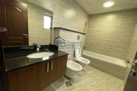Villa in Meydan Gated Community, Dubai, UAE 4 bedrooms, 4431 sq.m. № 297100 - photo 7