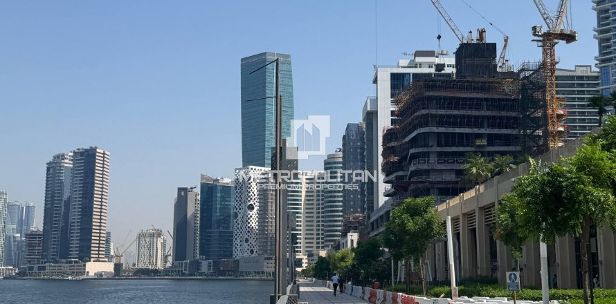 Apartment i Business Bay, Dubai, UAE 1 soveværelse, 77 kvm № 592321