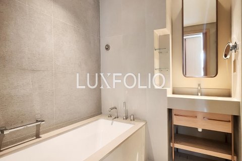 Apartment sa Downtown Dubai (Downtown Burj Dubai), Dubai, UAE 2 silid-tulugan, 99 sq.m. № 627764 - larawan 14