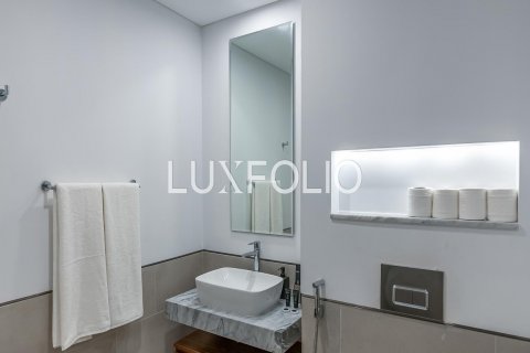 Apartment in Umm Suqeim, Dubai, UAE 1 bedroom, 72 sq.m. № 627592 - photo 16